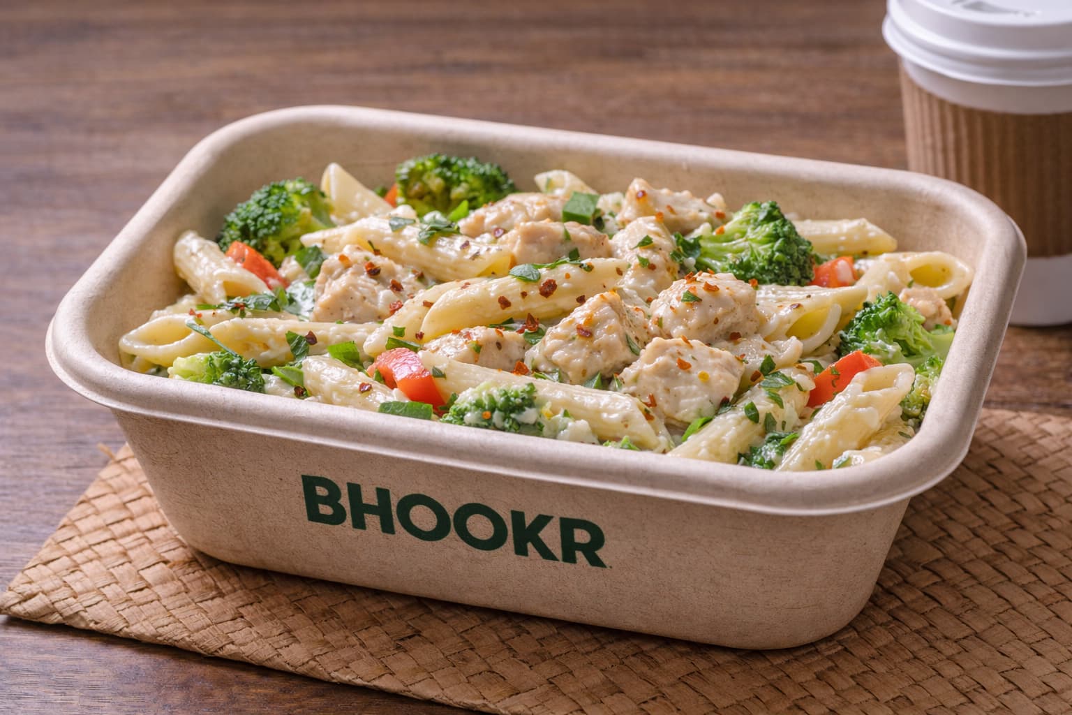 White Sauce Chicken Pasta (Fusion)